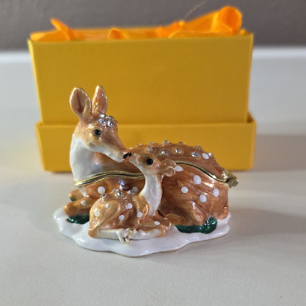 "Treasured Trinkets" Deer and Fawn Hinged Trinket Box